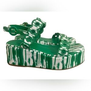 Larroude Sandals Shoes US Size 7 Florence Broderie Flatform Green Vacation